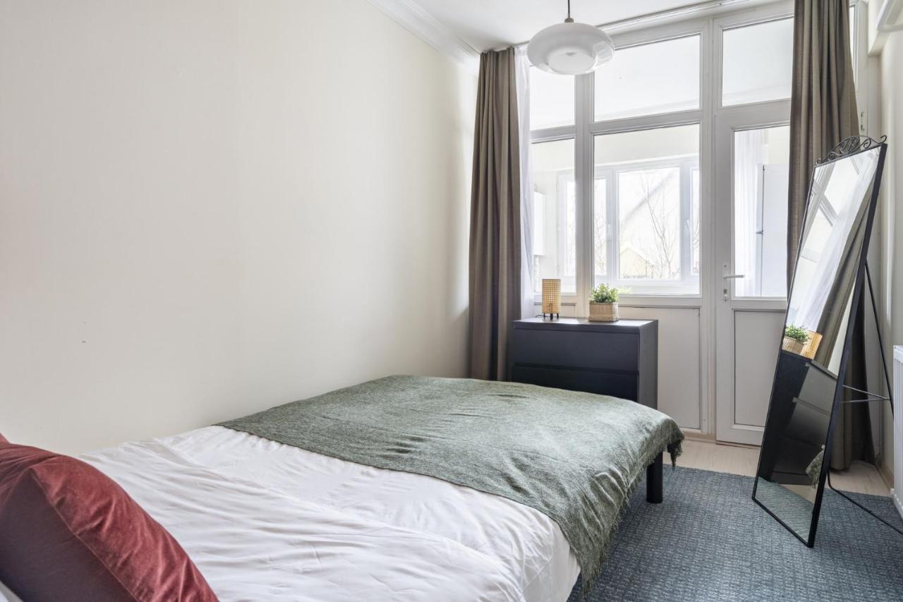 Modern Flat With Balcony On Bagdat Street Apartment Istanbul Exterior photo